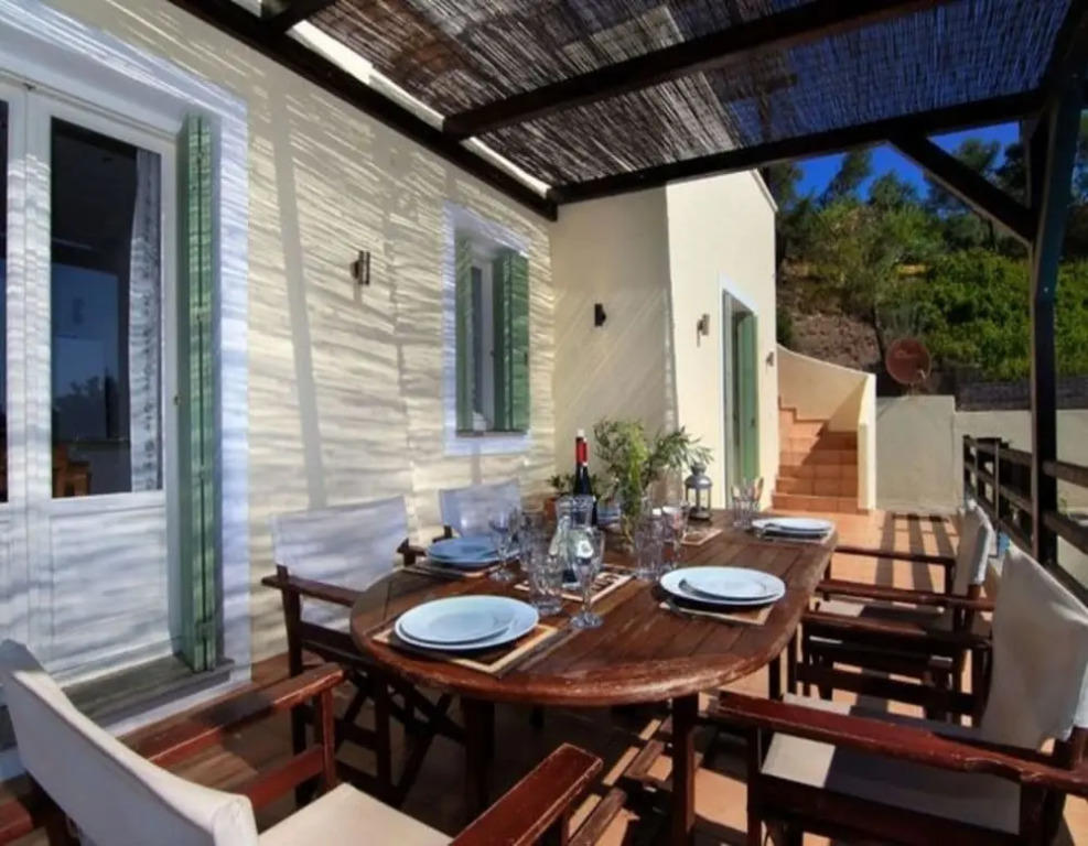 Alonissos 4-bedroom Large Villa With Private Pool