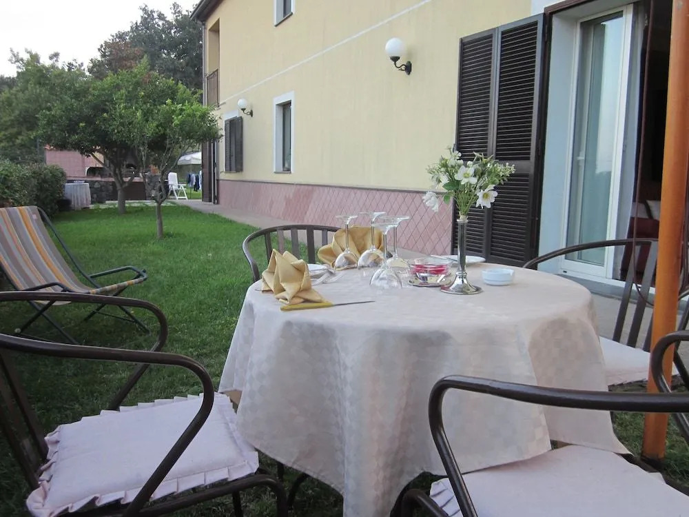 B&B BOUTIQUE DI CHARME "ETNA-RELAX-NATURA"