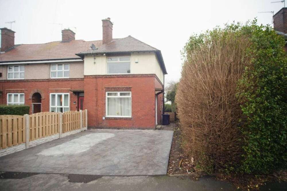 Lovely 2 Bedroom House Sheffield Central Location