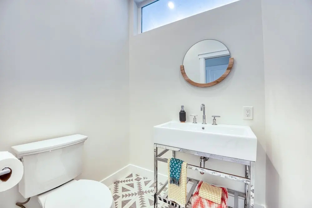 727 Sonrisa St 1 Bedroom Home by RedAwning