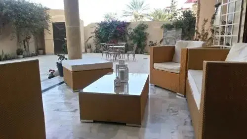 Sarra Hotel