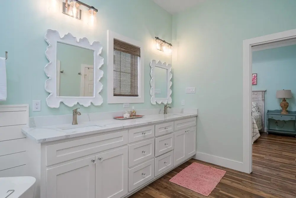 The Gruene Escape 4 Bedroom Home by Redawning