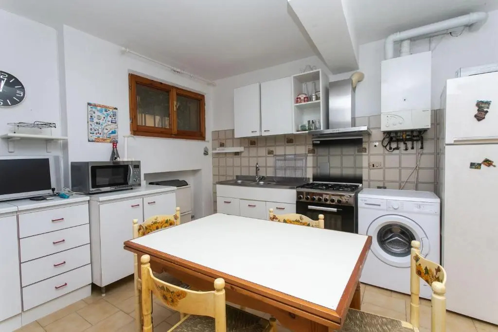 N215 - Numana, trilocale con portico