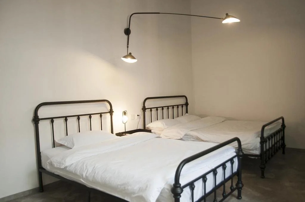 Giraffe International Youth Hostel