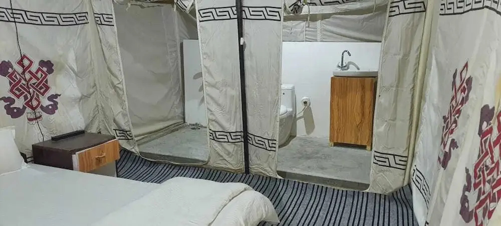 Tongspon Camp