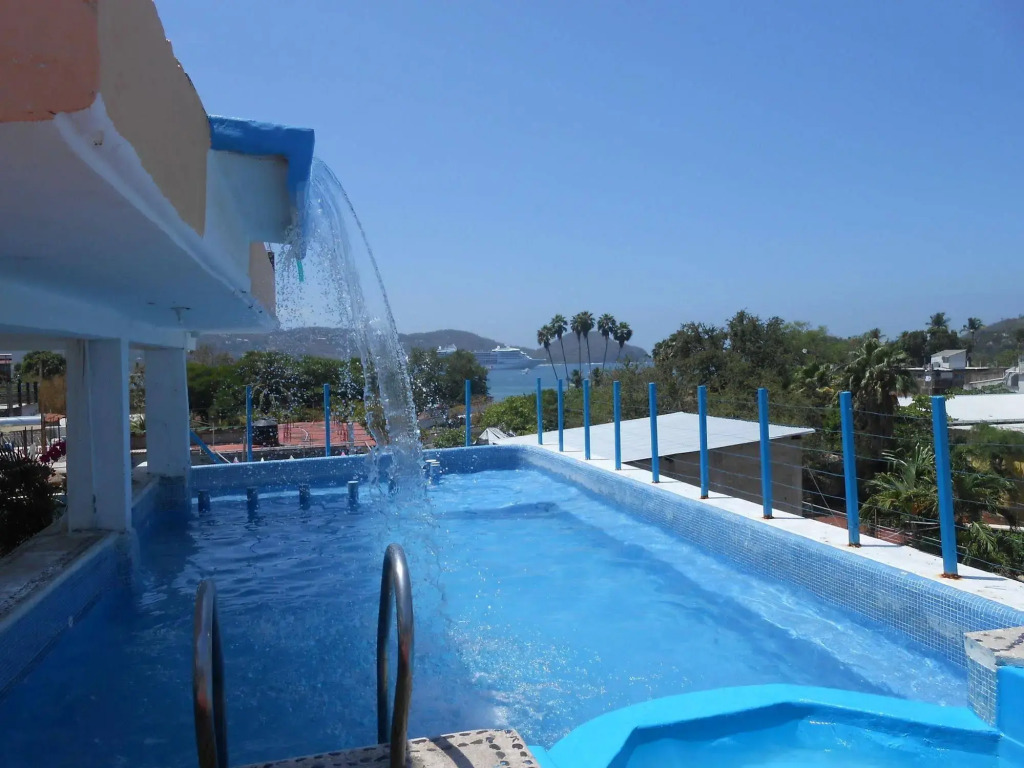 Hotel Corona Zihua