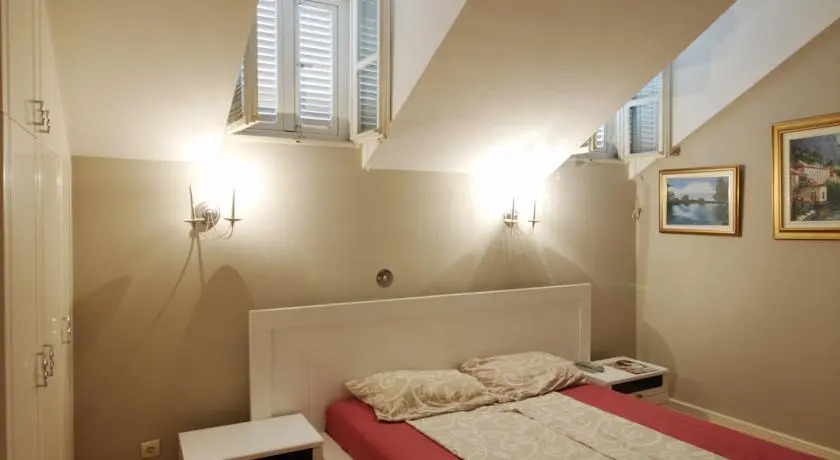 London Apartment