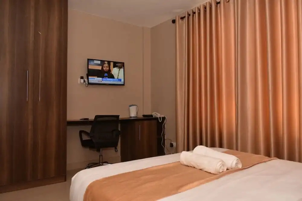 Emilia Apartments Hotel