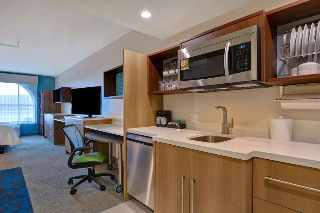 Home2 Suites By Hilton Orlando Flamingo Crossings, FL