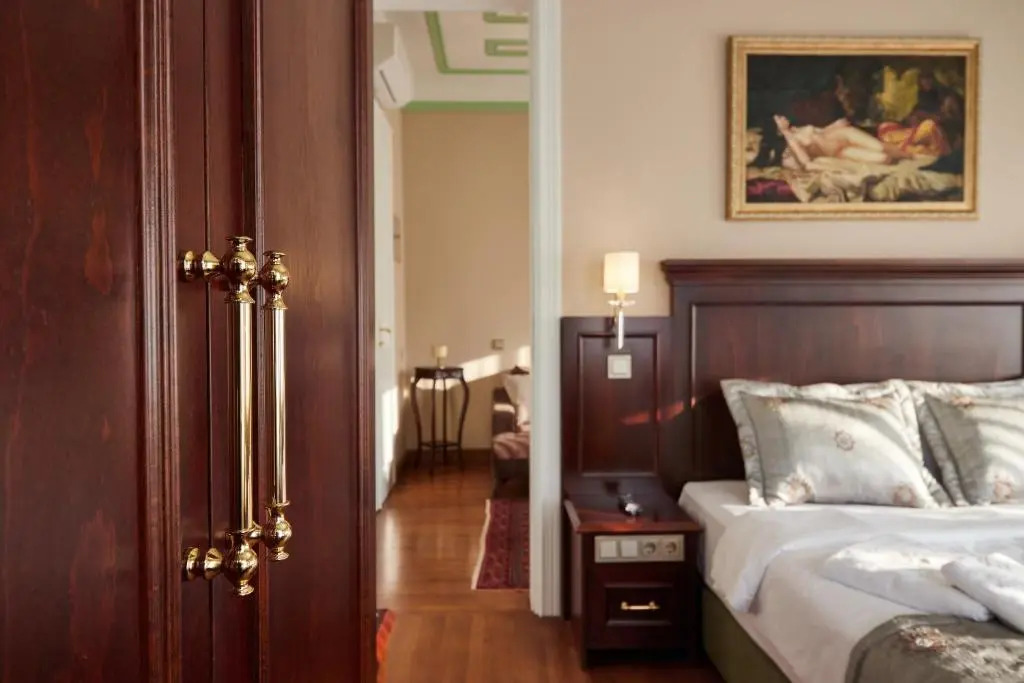 White Palace Old City Boutique Hotel