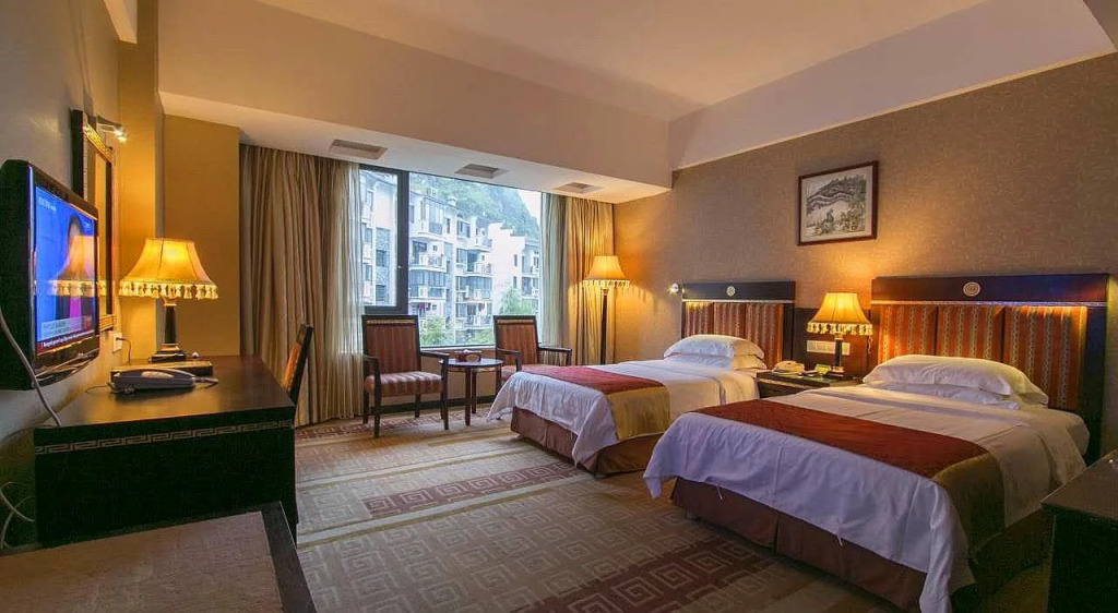 Jasper International Hotel