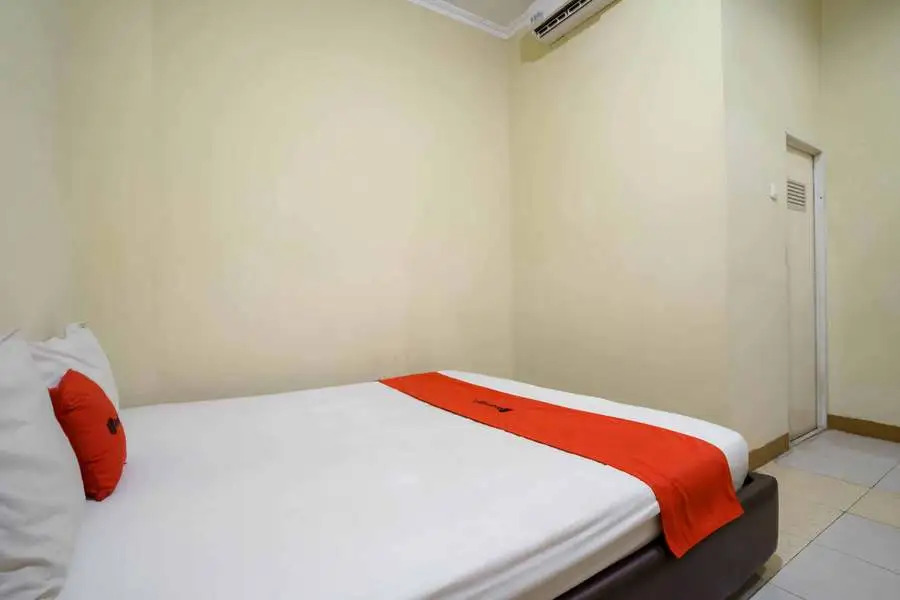 RedDoorz @ Jalan Morotai Lampung