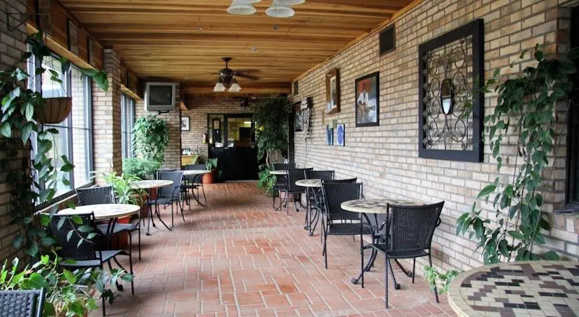 Ramada Mccomb