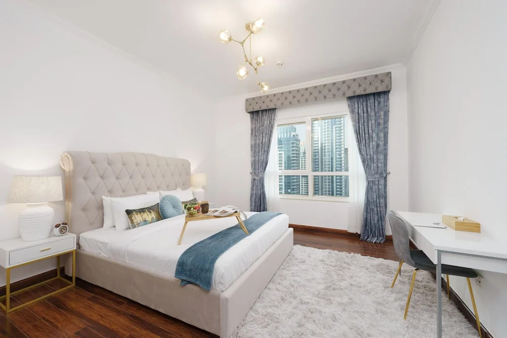 Maison Privee - Dreamy Apt with Jaw-Dropping Marina Views
