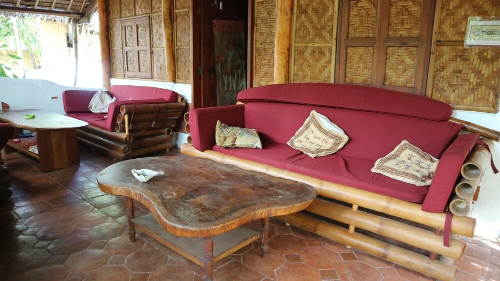 Henry's Hostel