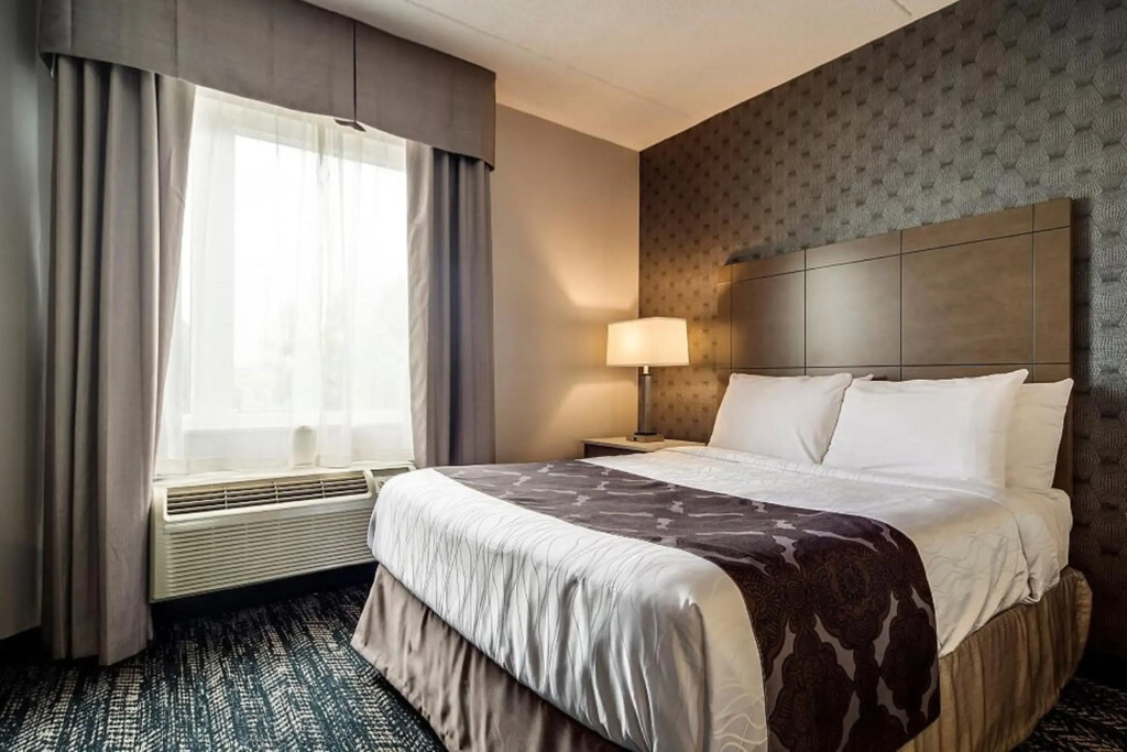 Monte Carlo Inn Brampton