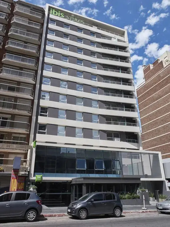 ibis Styles Montevideo Biarritz
