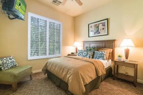 48756 Legacy Drive Condo