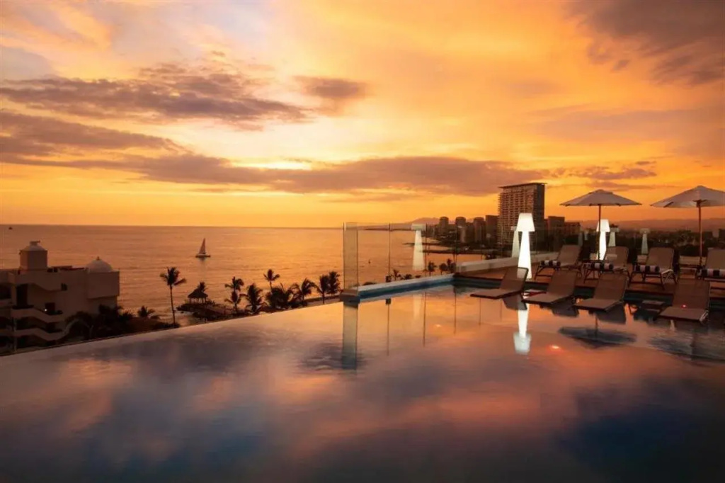 Crown Paradise Golden All Inclusive Resort