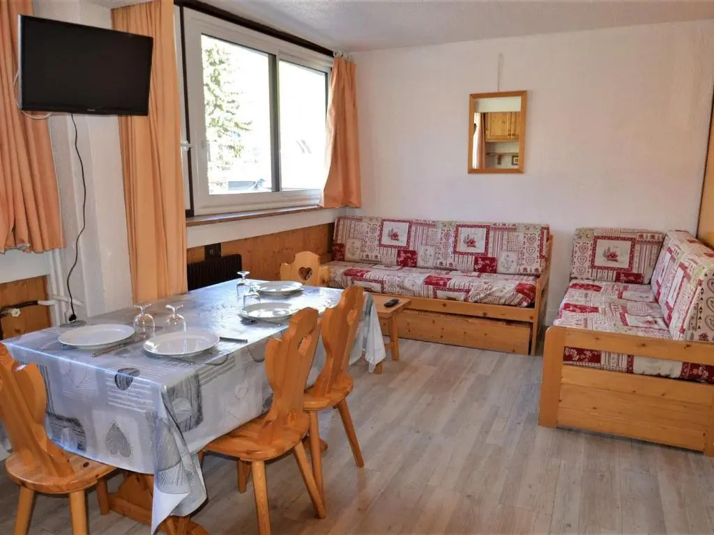 Appartement Les Menuires, 1 pièce, 4 personnes - FR-1-452-231
