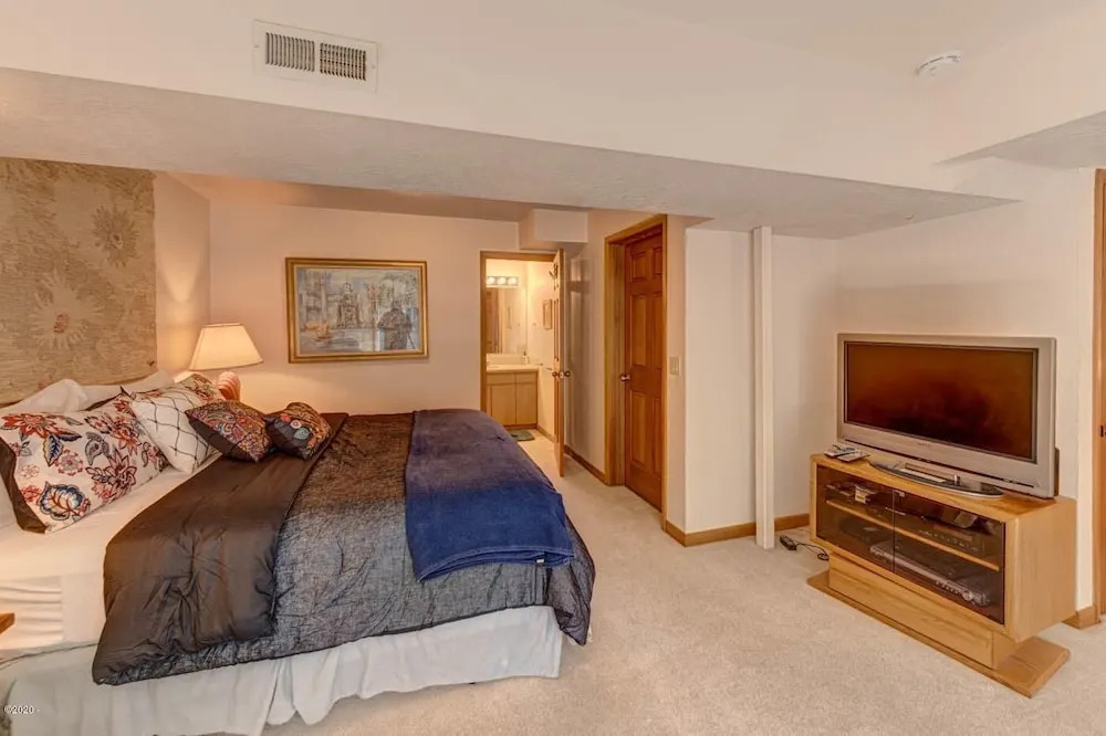 A Gathering Place 5 Bedroom Home