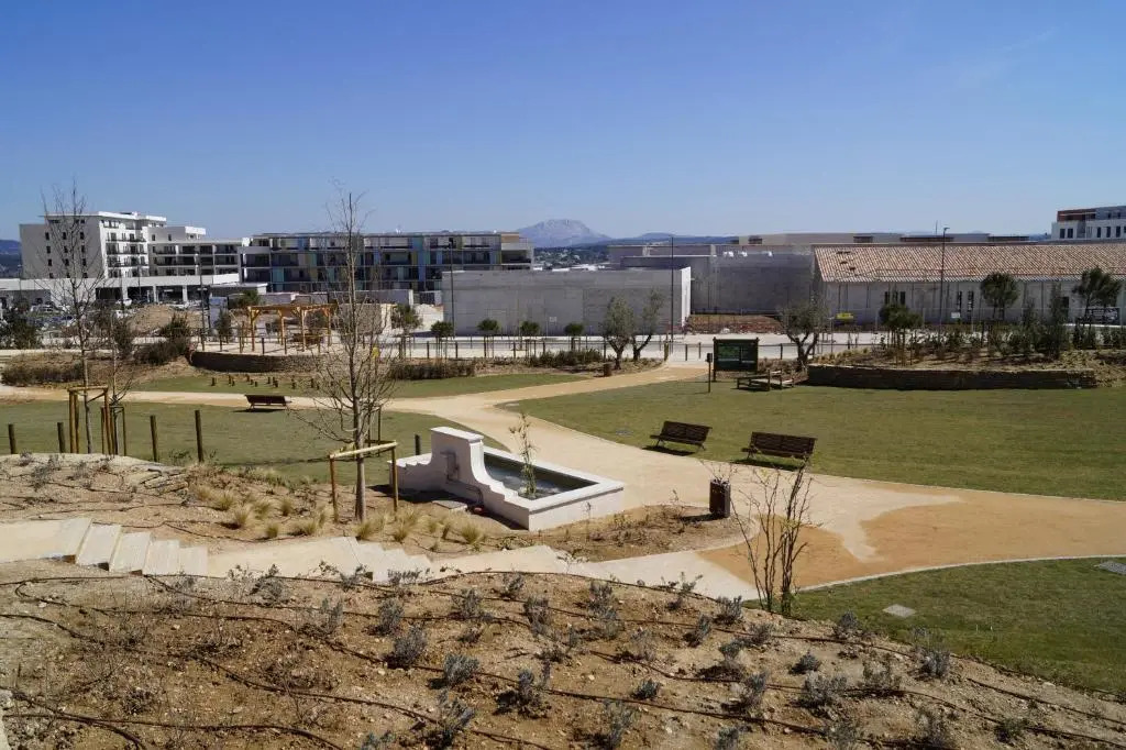 Cittazen Aix-en-Provence - Entre gare TGV et centre ville, calme et confort moderne
