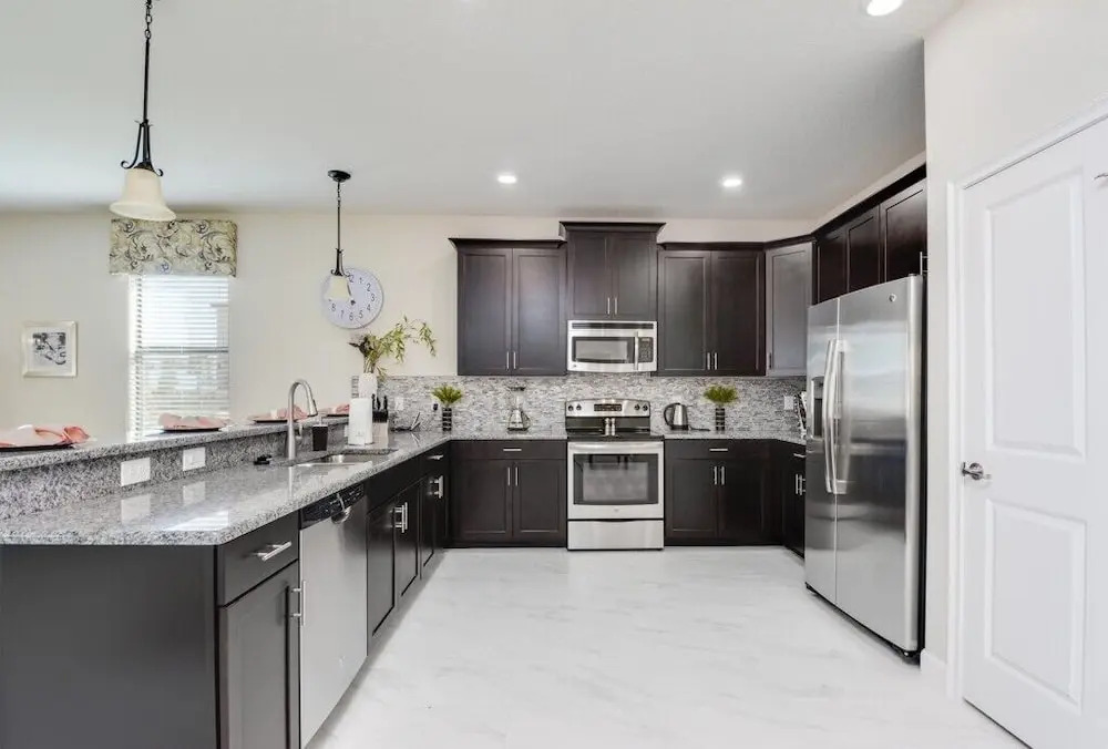9153 Davenport - 8 Br Home
