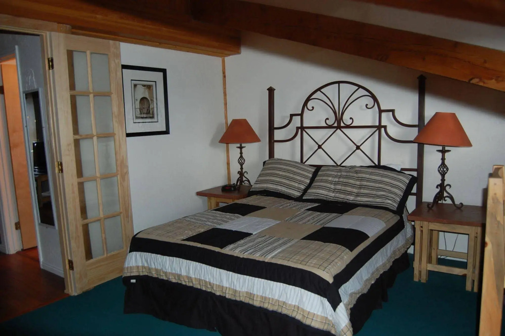 The Boulder Creek Lodge