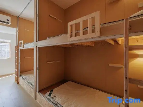 Jishan Bookstore·Tiantai River View Youth Hostel