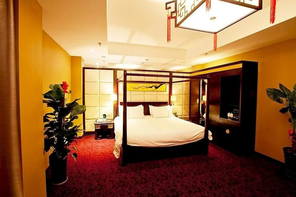 Shengfeite Garden Hotel
