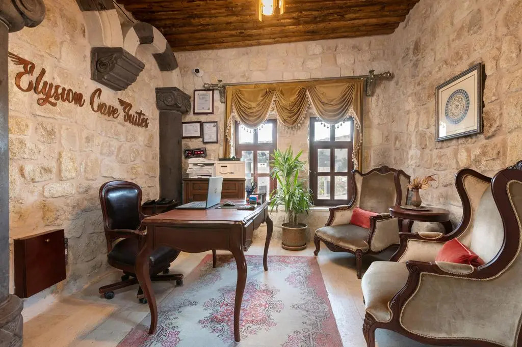 Elysion Cave Suites