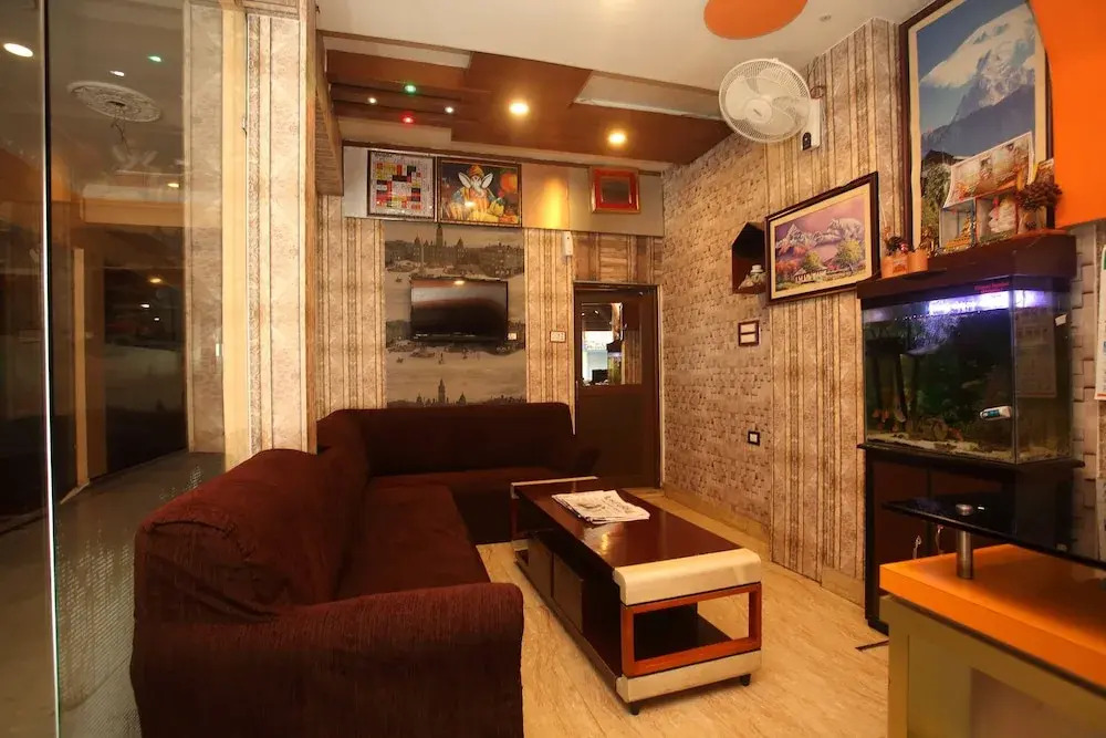 Oyo 512 Hotel Brindaban