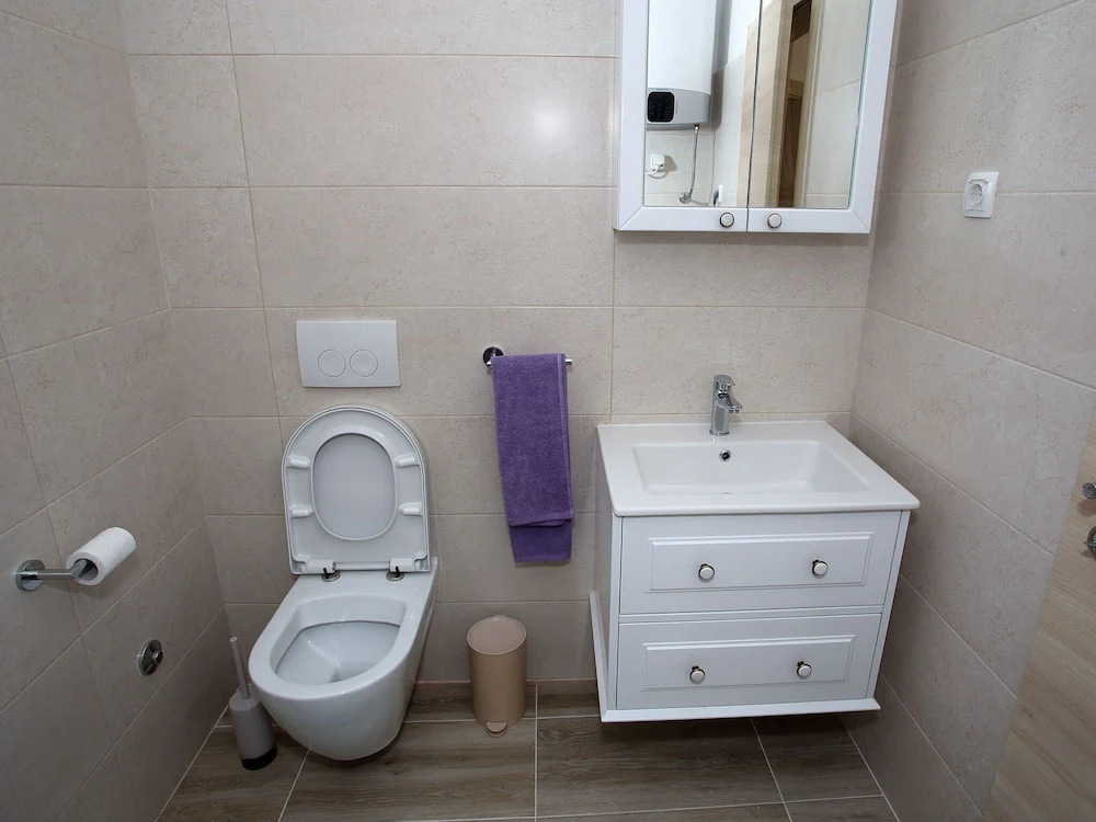Newly Built Holiday Home in a Quiet Area, 2 Spacious sea View Terraces, Parking