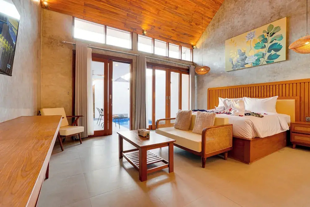 LaLuxe Villa and Residence