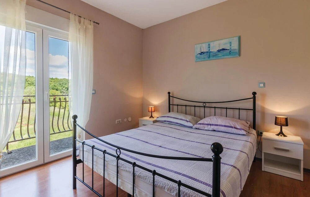 3 Bedroom Gorgeous Home In Putini