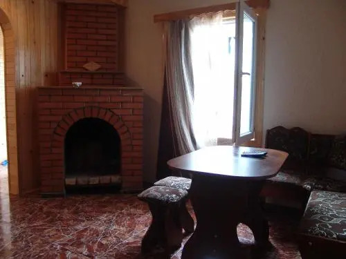 Hotel Lashtani