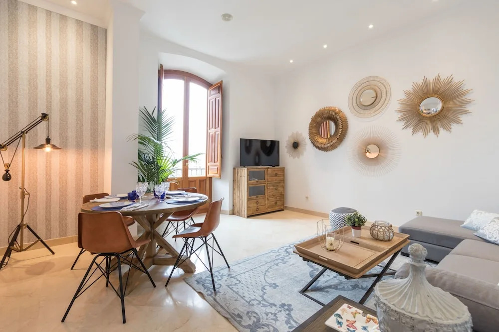 Chezmoihomes Luxury Suizo