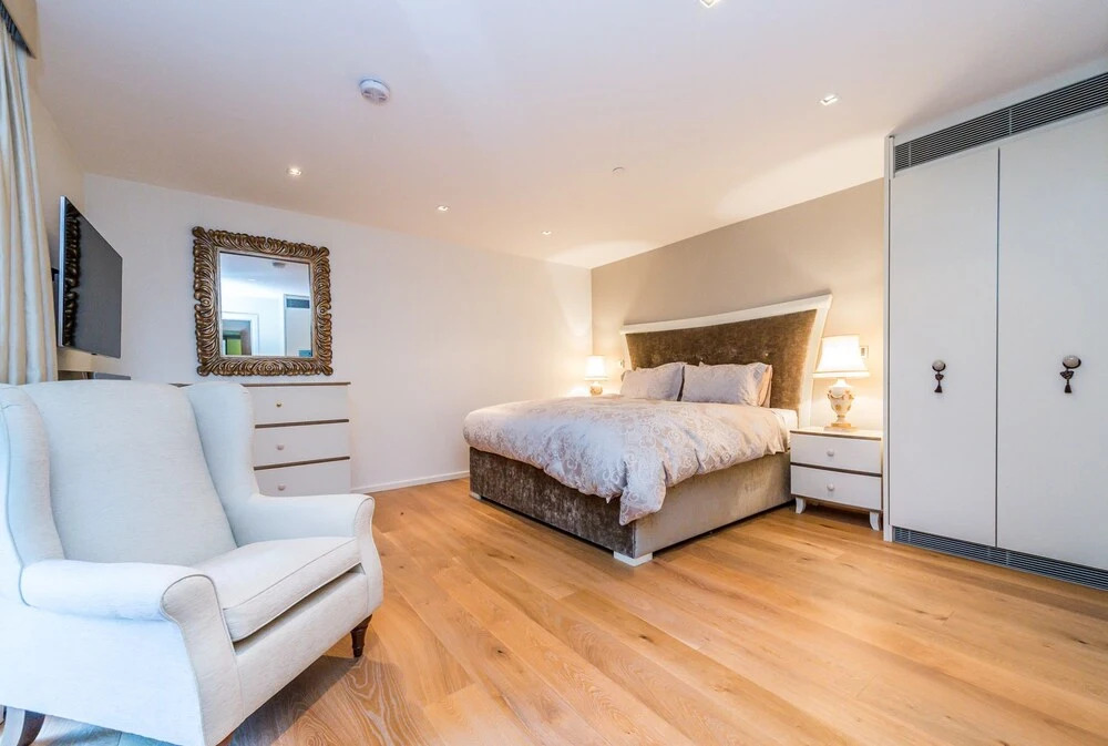 Hyde Park Luxe