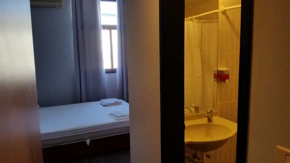 Tiberias Hostel