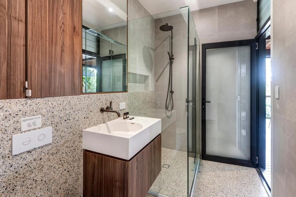 Point Blue on Hamilton Island by HIHA