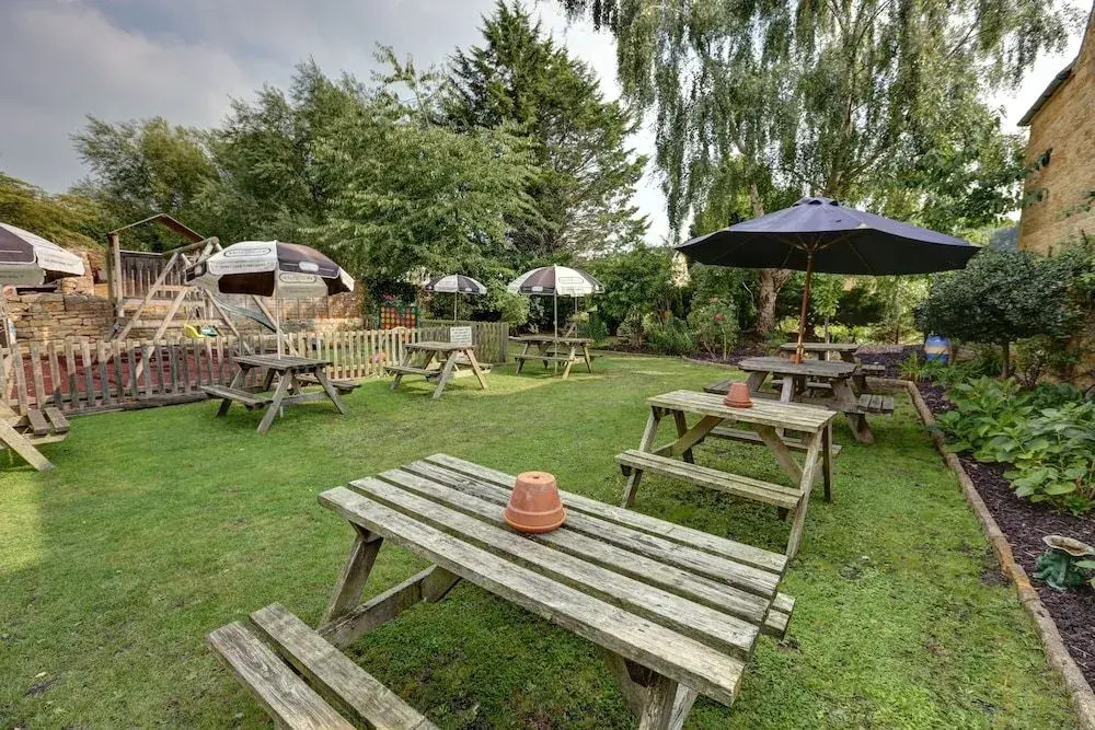 Volunteer Inn