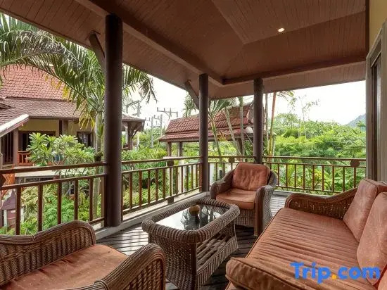 *Kamala 3BR | Pool & Beaches Minutes Away V235