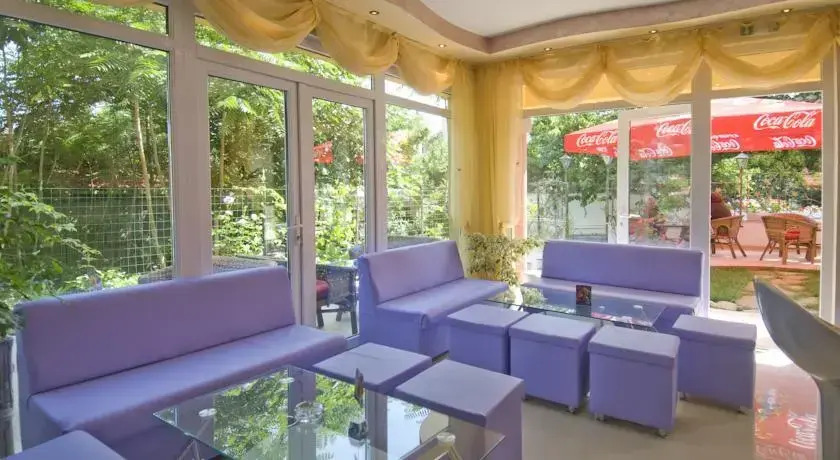 Vromos Guest Rooms