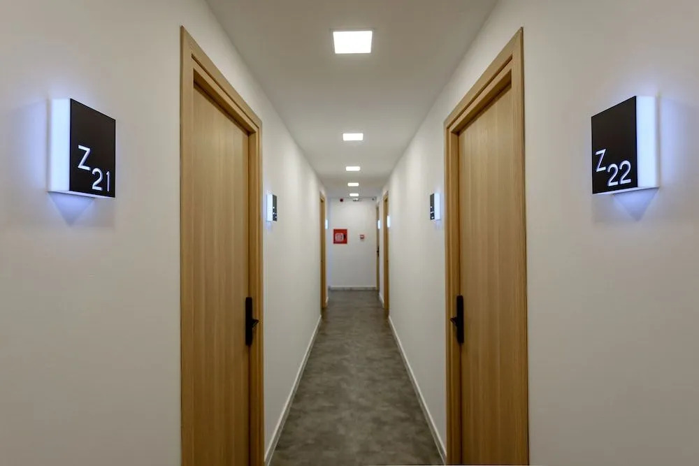 Zed Smart Property Airport by Airstay