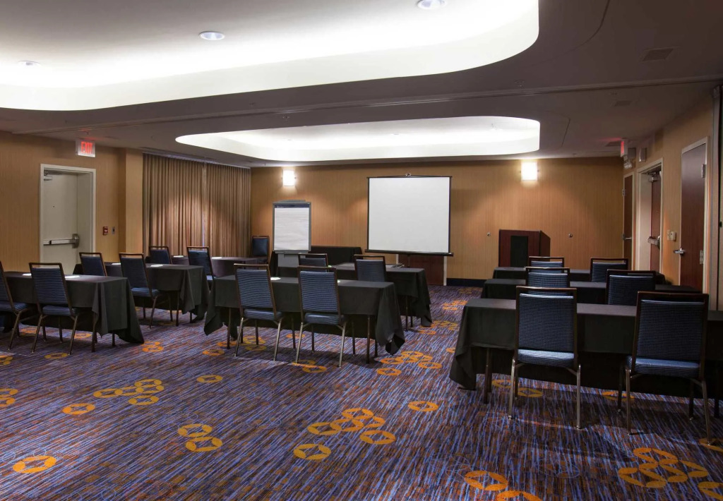 Courtyard by Marriott Fayetteville