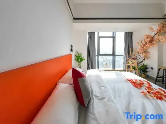 Yongyi Smart Apartment (Nanning Zoo Subway Station Store)