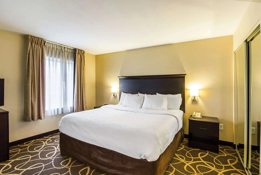 MainStay Suites Fargo - I-94 Medical Center