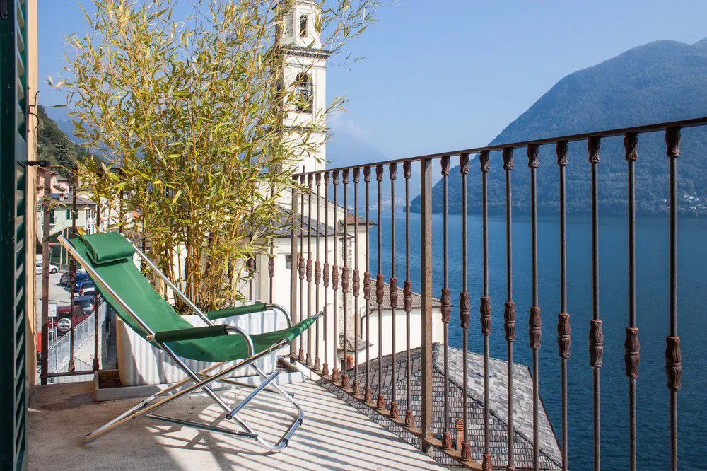 Il Molo by "The House Of Travelers"