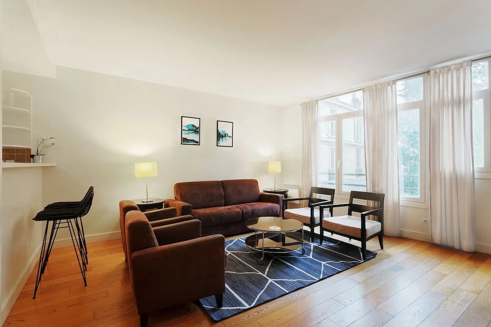Parc Monceau - Courcelles Apartment