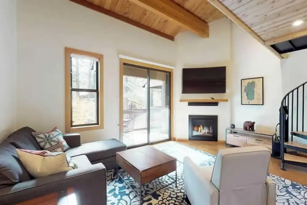 Sockeye by Avantstay Modern 2 BR Condo w/ Access to Northstar Resort Community
